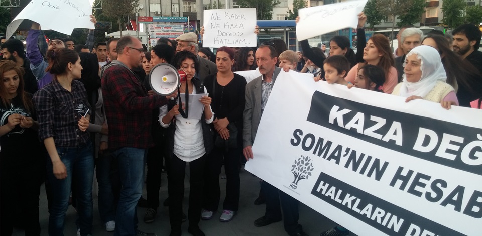 Soma madencileri Bağcılarda HDPliler tarafından anıldı 