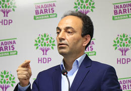 Baydemir: Hükümet sonuç açıklamakta acele etmesin, referandum bitmemiştir