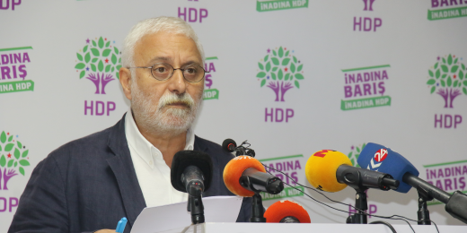  Oluç: HDP hem Diyarbakır’da oturan annelerin, hem Barış Annelerinin hem de Cumartesi Annelerinin çığlığını duyuyor