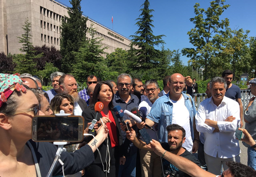 Kemalbay: Demirtaşa kelepçe uygulaması hukuksuzluğun, darbe sürecinin bir başka boyutudur