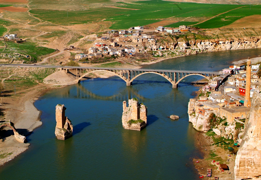 12 bin yıllık tarihi sular altında bırakan tekçi zihniyete inat Hasankeyf yaşasın!