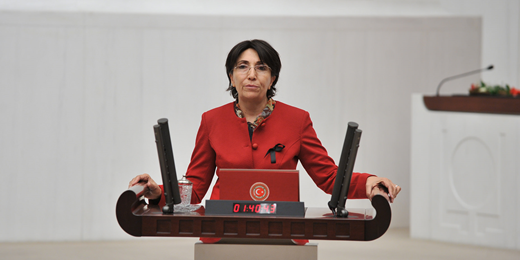 Becerekli: Teknoloji ve iletişimdeki gelişmişlik düzeyi, Demirtaşın hücresinde tweet araması