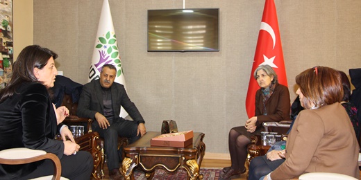 KESK ve EMEP heyetlerinden Eş Genel Başkanlarımıza tebrik ziyareti