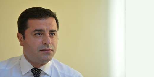 Demirtaş: Gidin taciz, tecavüz, katil, mafya sürüsünü tahliye edin, sizden tahliye talep etmeyeceğim  