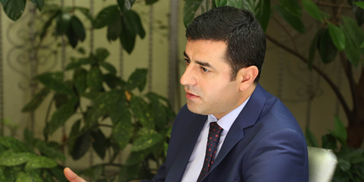 Demirtaş: AKP tecavüzü, tacizi, kadın katliamlarını, çocuk istismarını ciddi bir suç olarak görmüyor 