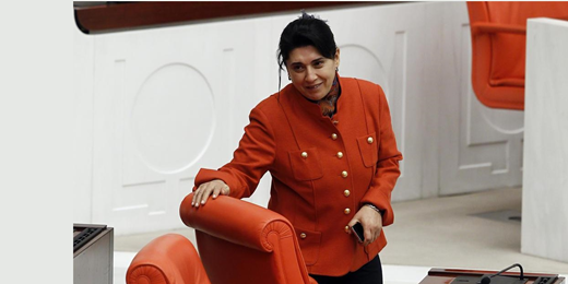 Tarih tekerrür etti, Zananın milletvekilliği 24 yıl sonra yine düşürüldü!