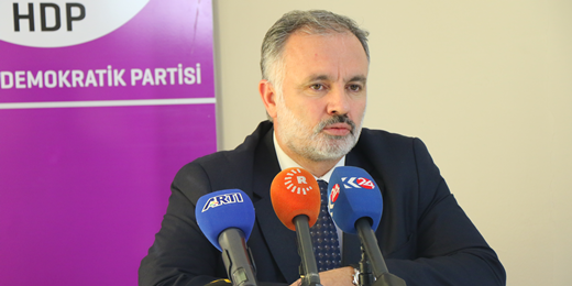Bilgen: Kürtlere el uzatmak yerine Ruslara kolunu kaptırmış