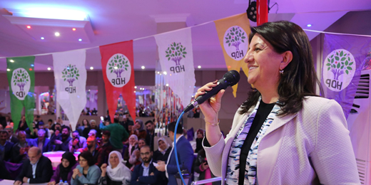 Pervin Buldan: AKPye biat etmediğimizi alanlarda göstermek zorundayız