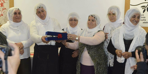 Ayşenur Zarakolu Düşünce ve İfade Özgürlüğü Ödülüne, Selahattin Demirtaş layık görüldü