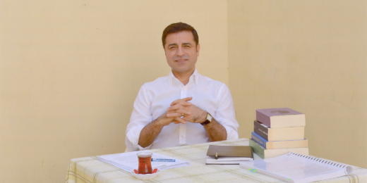 Demirtaş: Erdoğan, sadece Kürt meselesinde değil, demokrasi ve özgürlük konusunda da Türkiyeyi geri götürmeye devam edecek