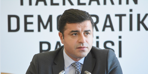 Demirtaş: Seçimlerde karşılaşacağımız ihlallere ve usulsüzlüklere karşı oylarımızı korumamız gerekecek