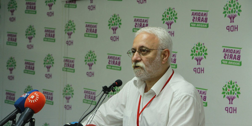 Oluç: Anadolu Ajansı sistemli bir manipülasyon aracıdır, HDP barajı aşmıştır