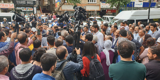Kurtulan: Uluslararası Komplonun failleri bugün Orta Doğu’da yaşanan savaş cehenneminin de müsebbibidir