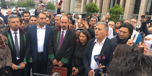 Demirtaş: Leyla Güven’e dayanışma duygularımı iletiyorum