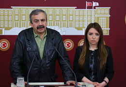 "Eşbaşkanımız ve milletvekillerimiz sorunları görünür kılmak için greve başladı"