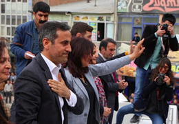 Yıldırım: Başlatılan savaşı kabul ediyor musunuz?
