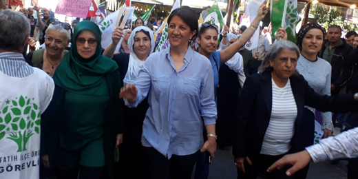 Pervin Buldan: AKP’ye, CHP’ye oy veren kadınları ikna edeceğiz