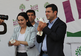 Milletvekillerimizin ortak savunması