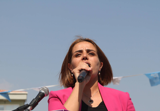 Avukatlara gözaltı savunma hakkının gaspıdır
