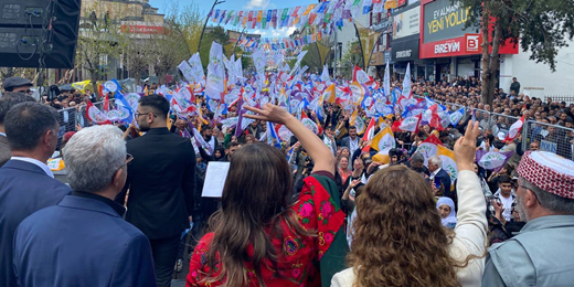 Yeşil Sol Parti Bingöl’den operasyonlara coşkulu mitingle cevap verdi: Kaybedeceksiniz