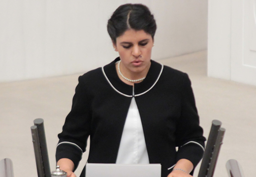Dilek Öcalan: Eşme ruhuyla hareket edilebilirse barış kapıları açılacaktır
