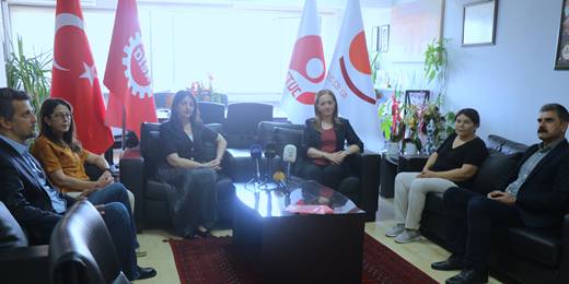 Buldan DİSK’i ziyaret etti: Asgari ücrete yapılacak cüzi ekleme işçiyi, esnafı, emekliyi rahatlatmayacak