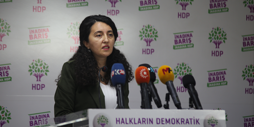 Günay: Tek kurtuluş yolu tüm ülkeye yayılan kayyım rejimine karşı ortak mücadeledir