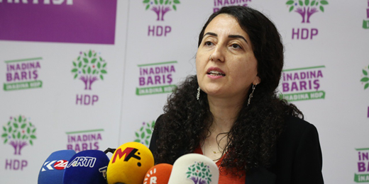 Günay: İnsanlık onurunu, çözümü ve yaşamı savunmak için Gemlik’e yürüdük