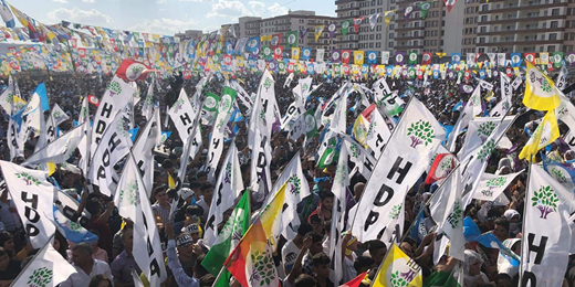 AKP’nin kapatılmasına karşı çıktığımız gibi HDP’nin kapatılmasına da karşı çıkıyoruz