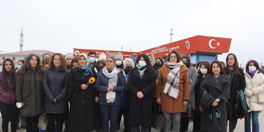 Kadınlardan Kobanî Kumpas Davası öncesi açıklama: Arkadaşlarımız yargılanan değil yargılayanlardır