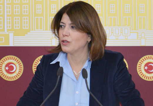 Beştaş: AYM Başkanı cübbesini çıkarmalı, istifa etmeli
