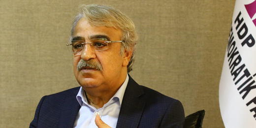 Sancar: Kamuoyu “Demokrasinin yolu Diyarbakır’dan geçer” sözünün içeriğinin doldurulmasını bekliyor