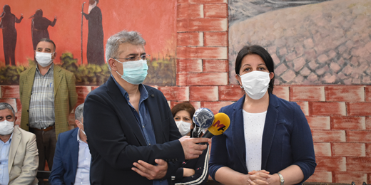 Buldan: Mezarlıklara ve cenazelere saldırılarak ikinci bir ölüm yaşatılıyor