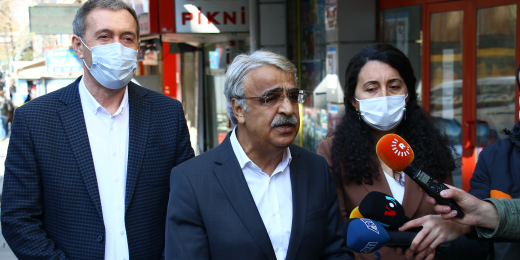 Sancar: Yalana karşı hep birlikte hakikati savunmak zorundayız
