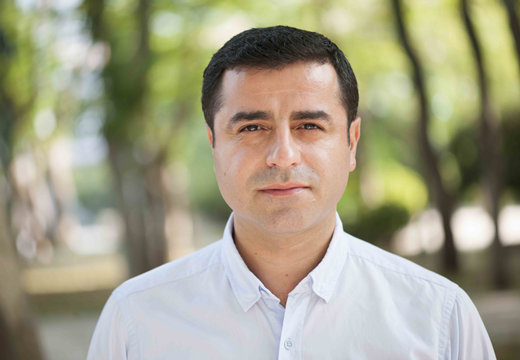 Demirtaş: CHP ile siyasi bir ittifak arayışında değiliz ama adalet ve demokrasi için toplumsal mutabakatlara hayır demeyiz 