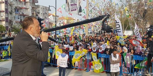 Temelli: Oy kullanmaya giderken süpürgelerinizi yanınıza alın, kayyımları süpüreceğiz 