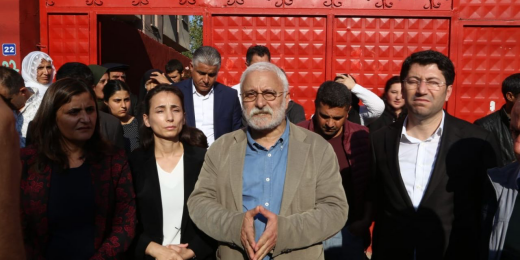 Oluç: Susarsanız öyle bir yasa çıkaracaklar ki bütün belediyeler Saray’a bağlanacak