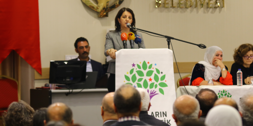 Buldan: Bölünen ve parçalanan AKP artık bu ülkeyi yönetemiyor