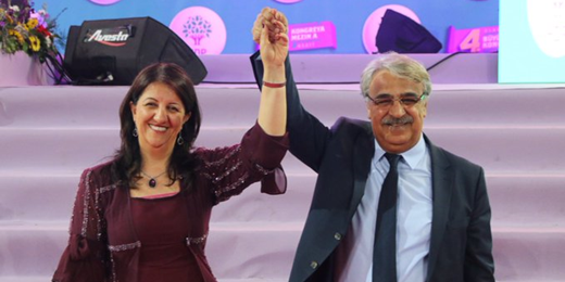 Kongremizi demokrasi şölenine dönüştüren halkımıza minnettarız