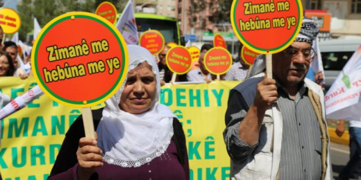 Berxwedana me ji bo zimanê me ye: Cejna Zimanê Kurdî pîroz be!