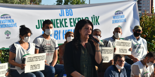 Buldan: İstanbullular koltuklarını salladı, iktidardan göndermeyi de mutlaka başaracaktır