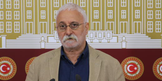 Oluç: Bu iktidar Yassıada’da Menderes, Ankara’da Kenan Evren oluyor