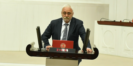 Oluç: Z kuşağına, dijital medyayı kullanan bütün yurttaşlarımıza çağrı yapıyorum: Susmayın!