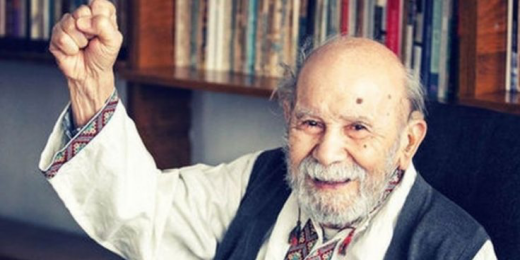 Vedat Türkali mücadelesiyle, bilinciyle hâlâ omuz başımızda