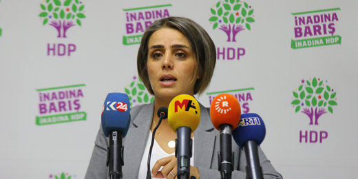 Ayşe Acar: Bu ülke DGMleri, İstiklal Mahkemelerini gördü ama bu kadar kanunsuzluk görmedi