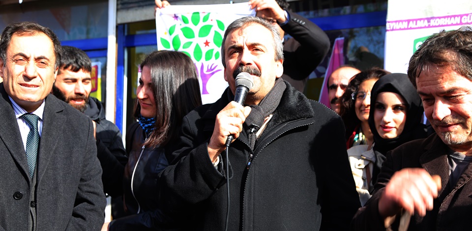 "Seçimleri kazanmamızın önünde hiçbir engel yok"