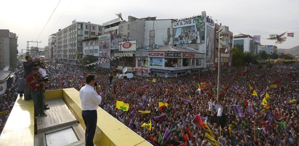 "Demirtaş sadece Kürt değil, Ermeni, Alevi, Sunnidir; Roboskide katledilen, Somada öldürülendir"