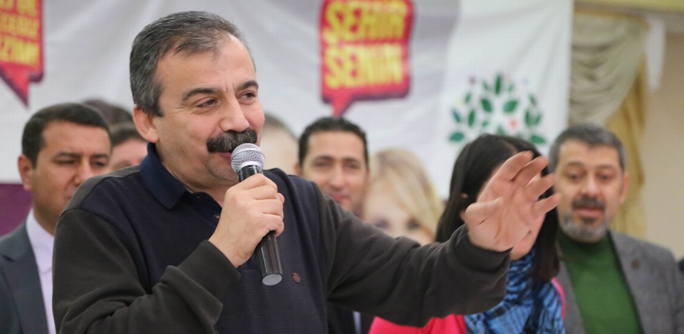 "Biz bu ülkeye güneşi getireceğiz"